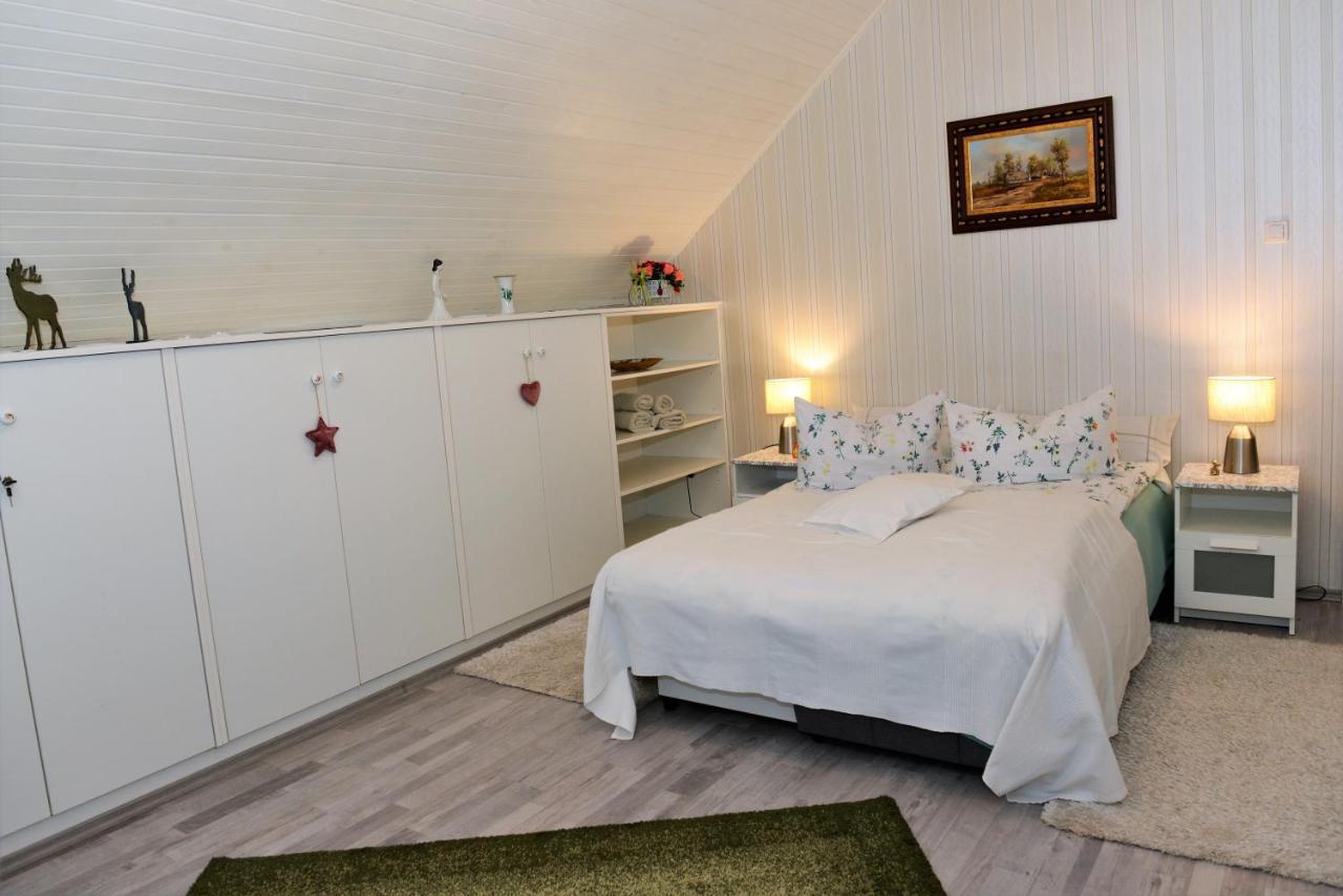 Sommerhaus Veszprém Esterno foto