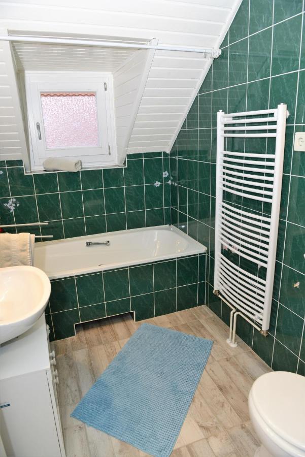 Sommerhaus Veszprém Esterno foto