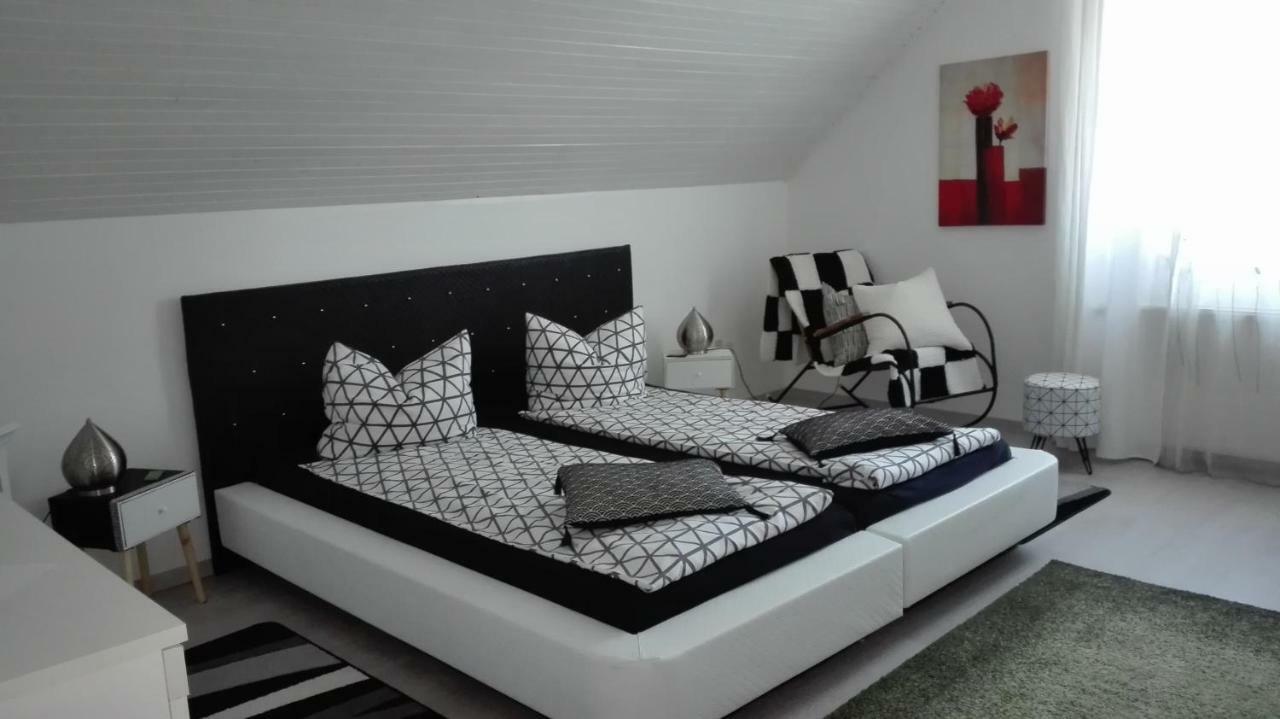 Sommerhaus Veszprém Esterno foto